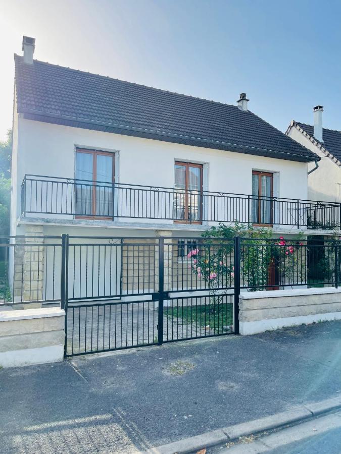 Super Maison Entre Paris Et Disney Шел Екстериор снимка